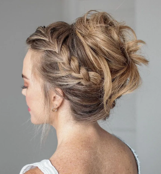 Top 10 Bun Hairstyles to Try for Every Occasion