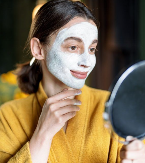 DIY Acne Masks to Combat Skin Issues Naturally