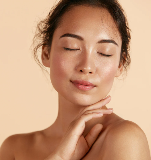 How to Achieve a Fresh and Natural No-Makeup Look for Summer