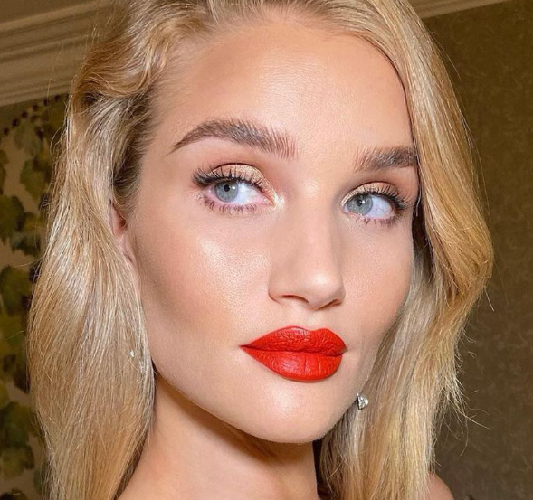How to Achieve a Perfect Bold Red Lip for Christmas: A Simple Tutorial