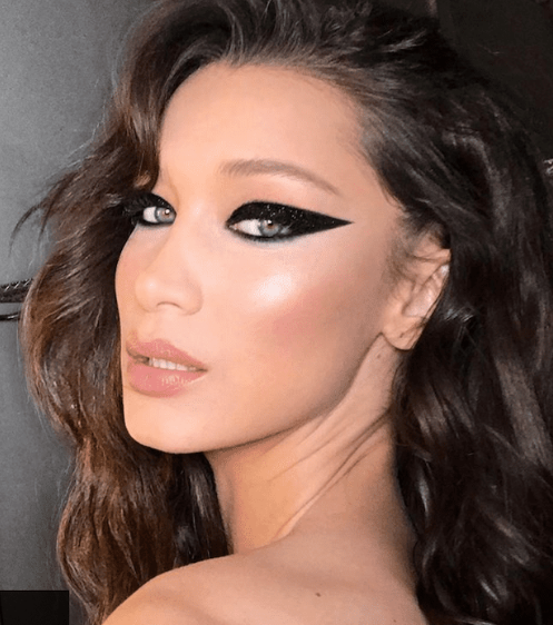 Step-by-Step Bold Makeup Tutorial for a Stunning, Daring Look